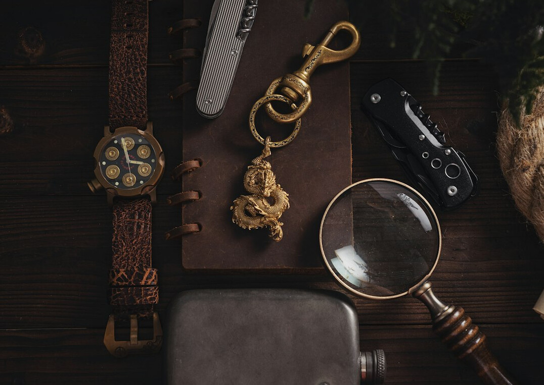 detective investigating background