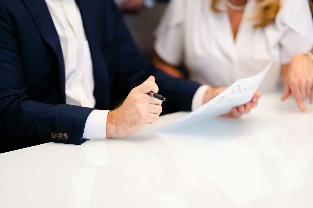 corporate fraud investigation meeting